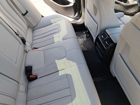 Used 2018 BMW 530i image 11