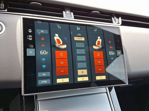 Used 2025 Land Rover Range Rover Evoque S image 18