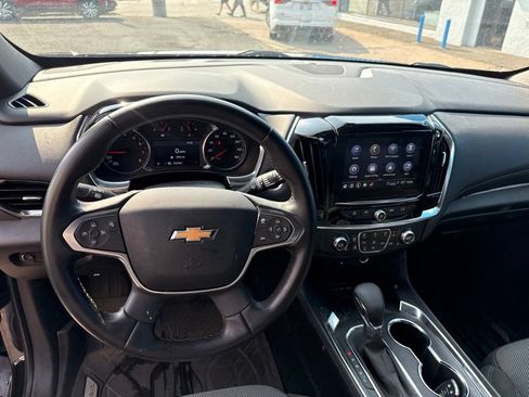 Used 2023 Chevrolet Traverse LT w/ Rear Camera Mirror Package AWD/4WD image 21