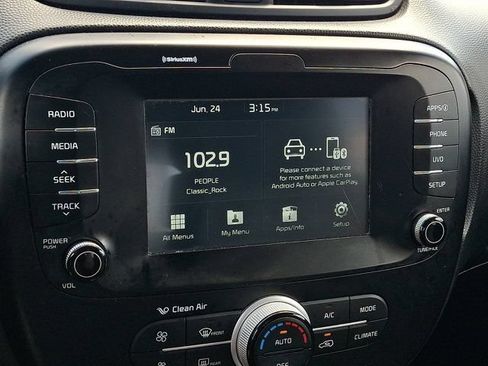 Used 2019 Kia Soul + FWD image 21