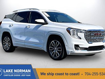 Used 2022 GMC Terrain Denali w/ Denali Premium Package