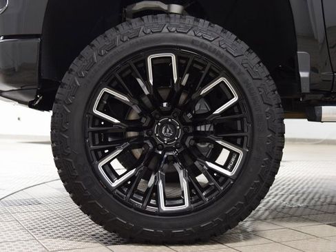 Used 2024 Chevrolet Silverado 1500 High Country w/ High Country Premium Package image 24