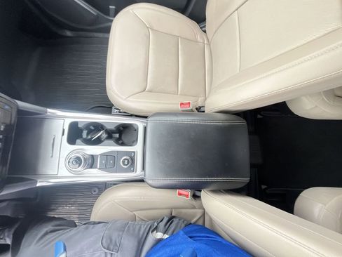 Used 2022 Ford Explorer Limited w/ Equipment Group 301A image 20