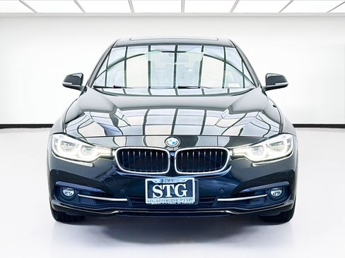 Used 2017 BMW 330i Sedan image 2