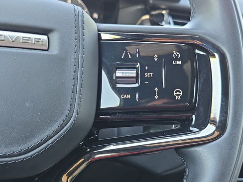 Certified 2025 Land Rover Range Rover Velar Dynamic HSE AWD/4WD image 18