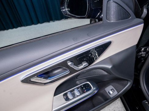 New 2026 Mercedes-Benz E 350 4MATIC Sedan image 11