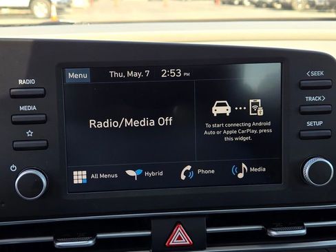 Certified 2025 Hyundai Elantra Hybrid FWD image 21