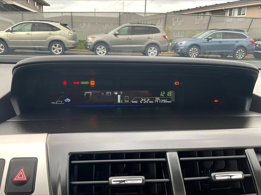 Used 2013 Toyota Prius V Three FWD image 13