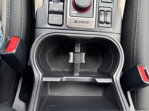 Used 2020 Subaru Forester Premium AWD/4WD image 23