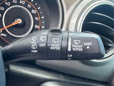 Used 2021 Jeep Wrangler Unlimited Sahara AWD/4WD image 15