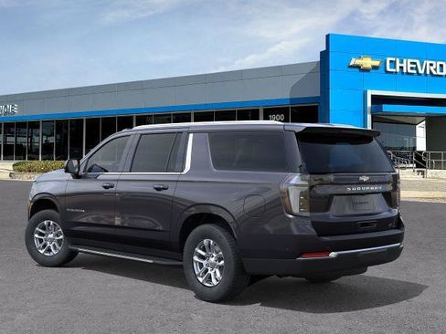 New 2026 Chevrolet Suburban LT AWD/4WD image 3