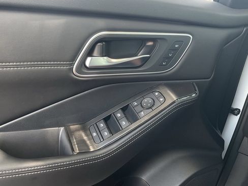 New 2026 Nissan Rogue Platinum AWD/4WD image 21