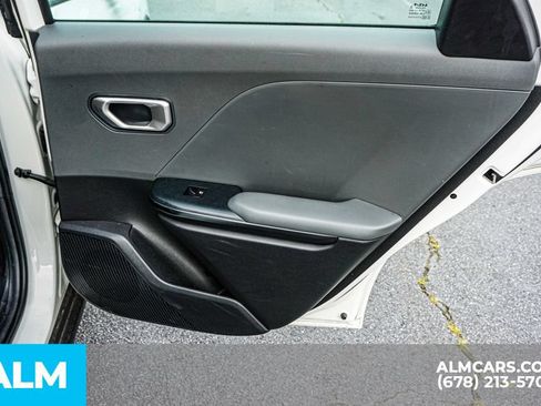 Used 2025 Kia K4 FWD image 52