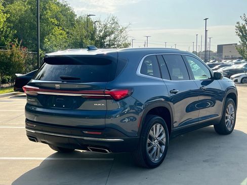 Used 2025 Buick Enclave Preferred FWD image 12
