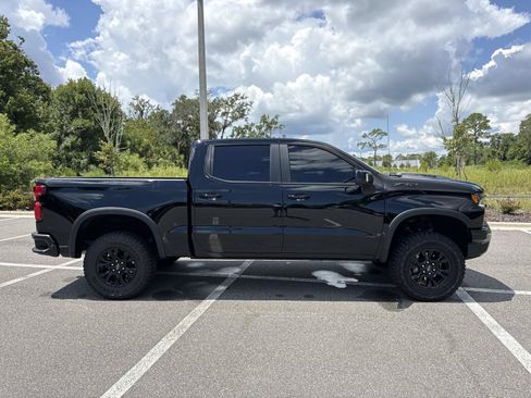 Used 2026 Chevrolet Silverado 1500 ZR2 AWD/4WD image 2