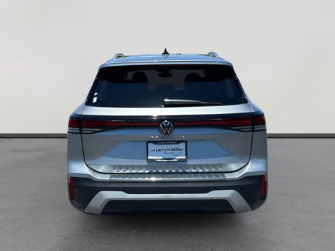 Used 2026 Volkswagen Tiguan S FWD image 4