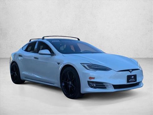 Used 2019 Tesla Model S Performance image 3