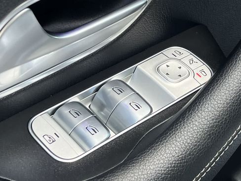 Used 2024 Mercedes-Benz GLE 450 4MATIC image 14