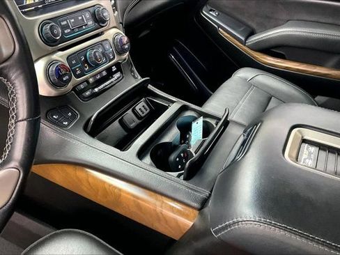 Used 2019 GMC Yukon Denali w/ Enhanced Security Package AWD/4WD image 16