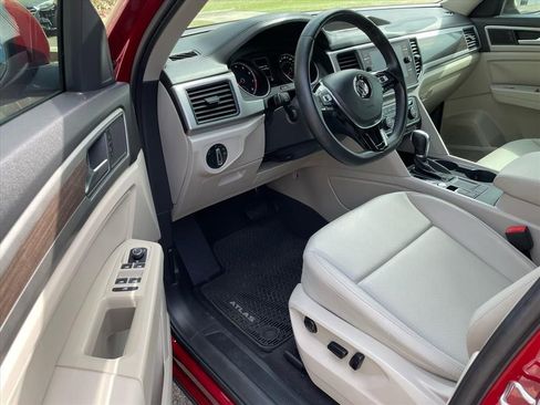 Used 2019 Volkswagen Atlas SE w/ Towing Package image 13