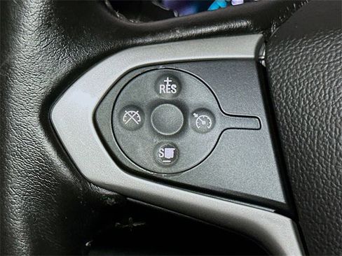 Used 2022 Chevrolet Colorado LT image 28