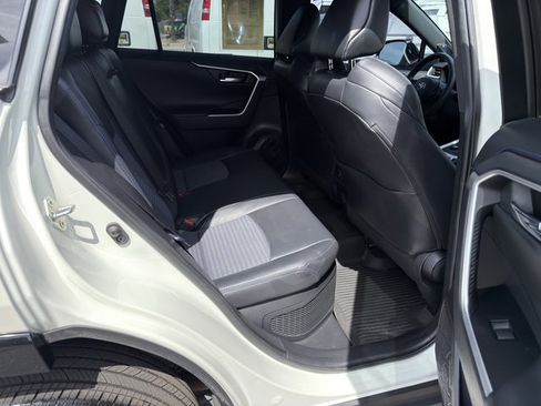 Used 2021 Toyota RAV4 XSE AWD/4WD image 9