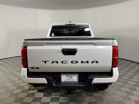 New 2025 Toyota Tacoma TRD Off-Road image 7