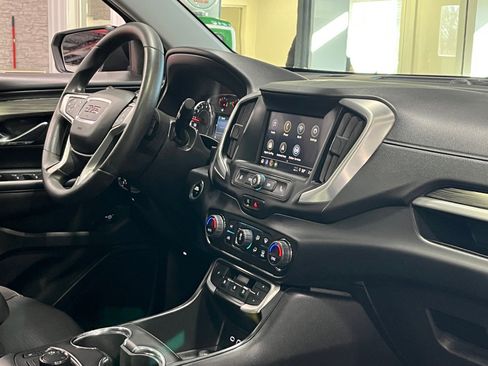 Certified 2023 GMC Terrain SLE w/ Driver Convenience Package image 9