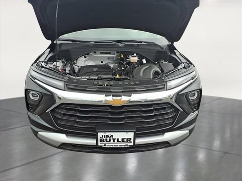 New 2026 Chevrolet TrailBlazer LT w/ Driver Confidence Package FWD image 22
