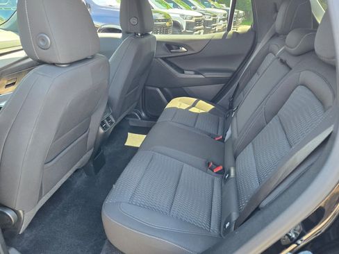Certified 2025 Chevrolet Equinox LT FWD image 17