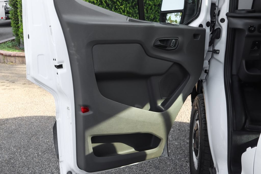 Used 2022 Ford Transit 250 148 High Roof Extended RWD image 18