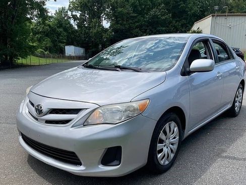 Used 2012 Toyota Corolla L FWD image 4