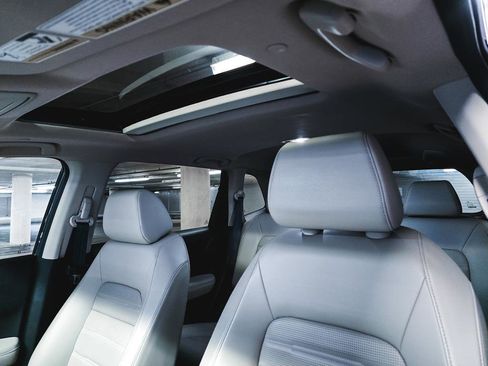 Used 2024 Honda CR-V EX-L image 17