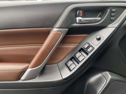 Used 2017 Subaru Forester 2.5i Touring w/ Popular Package #1 image 17