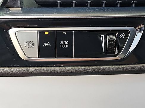 Certified 2024 Cadillac Lyriq Luxury AWD/4WD image 24