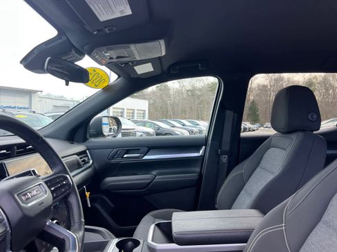 Used 2025 GMC Terrain Elevation image 12