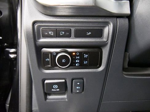 Used 2023 Ford F150 Lariat w/ Equipment Group 502A High image 19