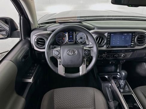 Certified 2022 Toyota Tacoma SR5 image 21