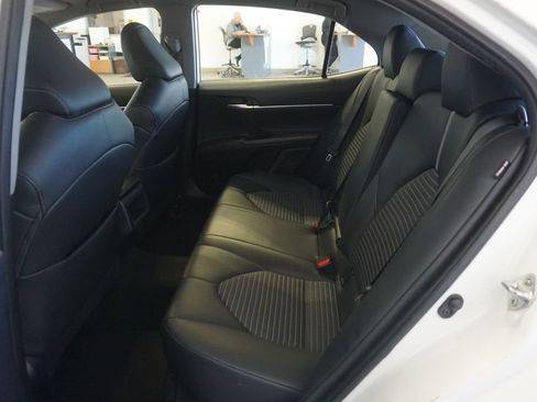 Used 2023 Toyota Camry SE FWD image 18