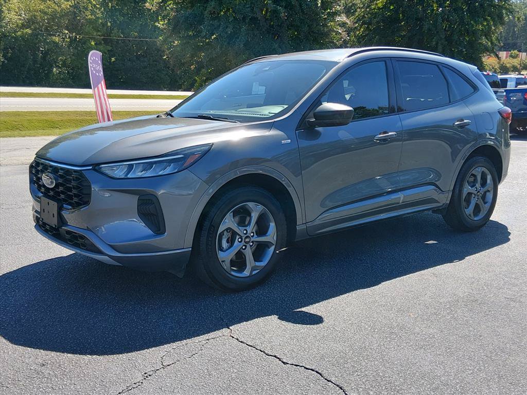 Certified 2023 Ford Escape ST-Line AWD/4WD image 8