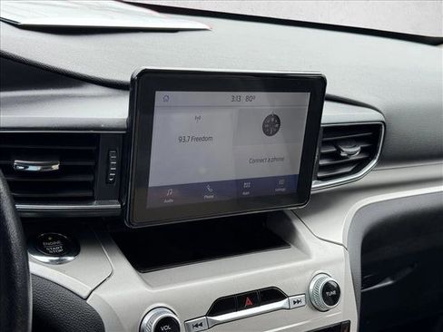 Used 2021 Ford Explorer XLT w/ Equipment Group 202A image 13