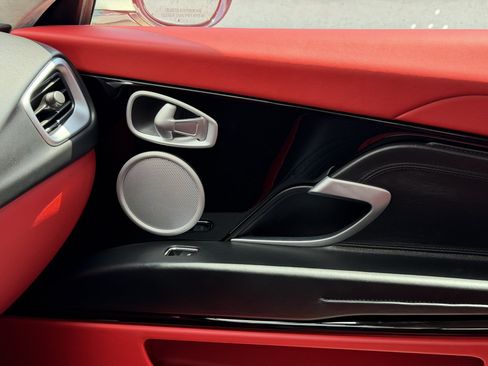 Used 2019 Aston Martin DB11 Coupe RWD image 35