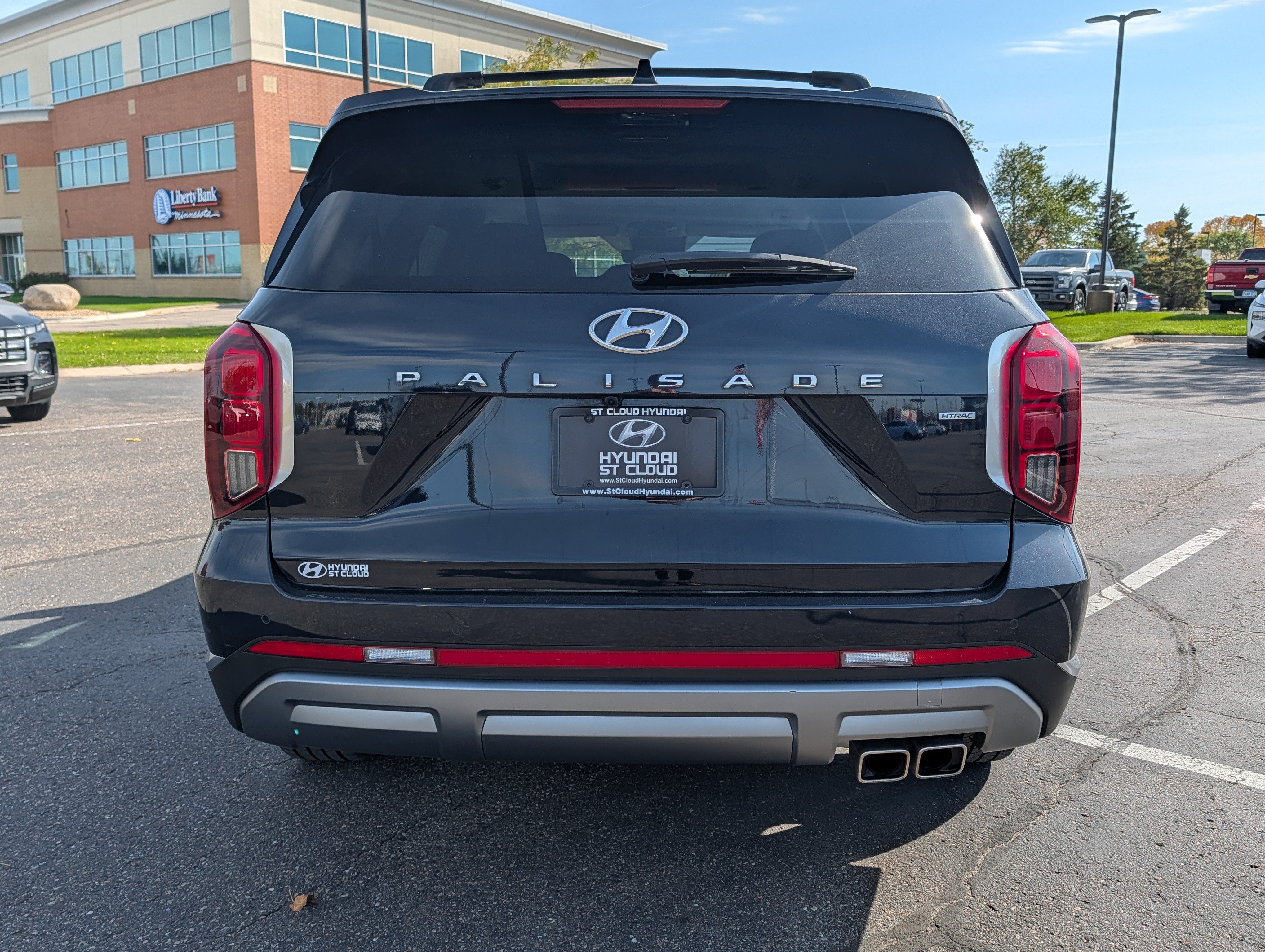 Used 2025 Hyundai Palisade Limited AWD/4WD image 4