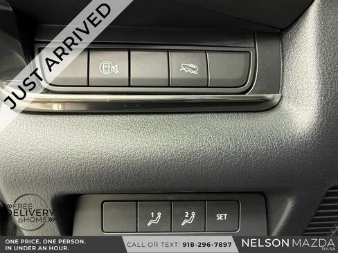 Used 2025 MAZDA CX-30 AWD 2.5 S w/ Preferred Package image 24