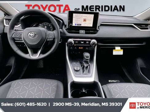 New 2025 Toyota RAV4 XLE image 5