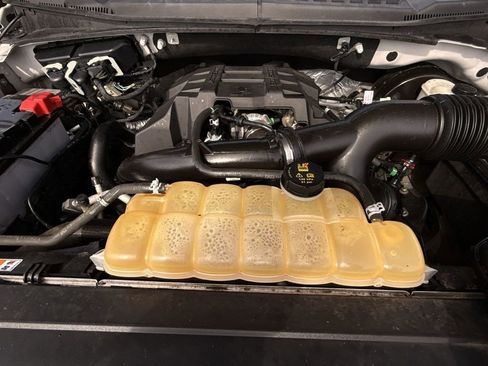 Used 2018 Ford F150 Lariat image 28