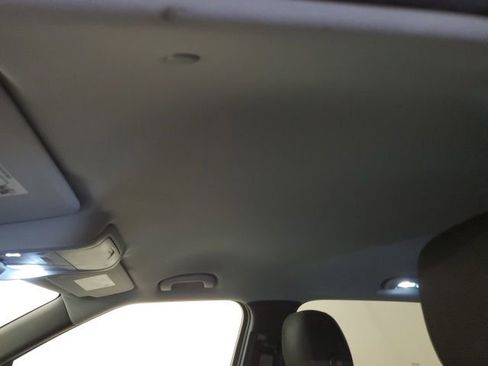 Used 2021 Chevrolet Blazer LT image 22