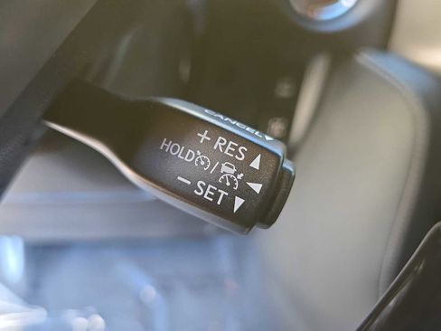 Used 2023 Lexus GX 460 Premium image 25