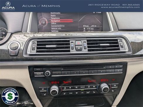 Used 2015 BMW 740i image 19