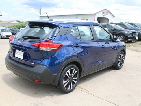 Used 2019 Nissan Kicks SV FWD image 5